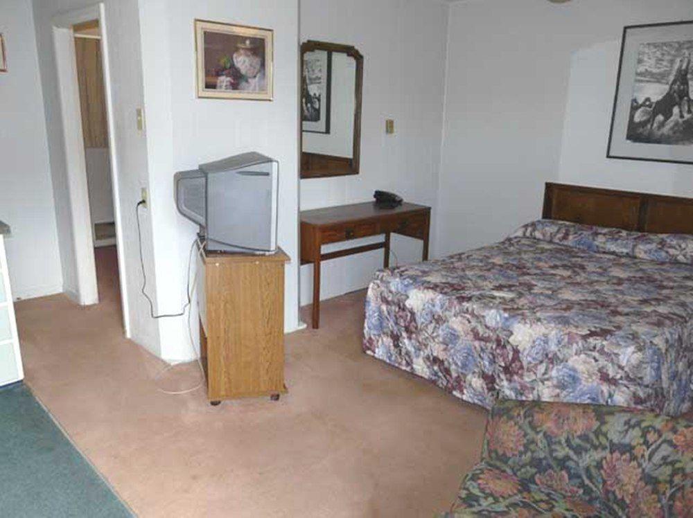 A-1 Alberni Inn Port Alberni Esterno foto